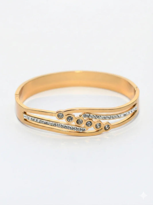 Twinkle Line Gold Bangle