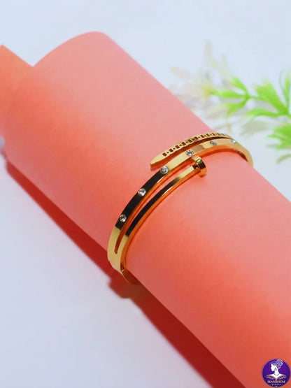 Royal Nail Luxe Bracelet