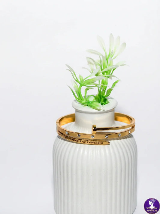 Royal Nail Luxe Bracelet